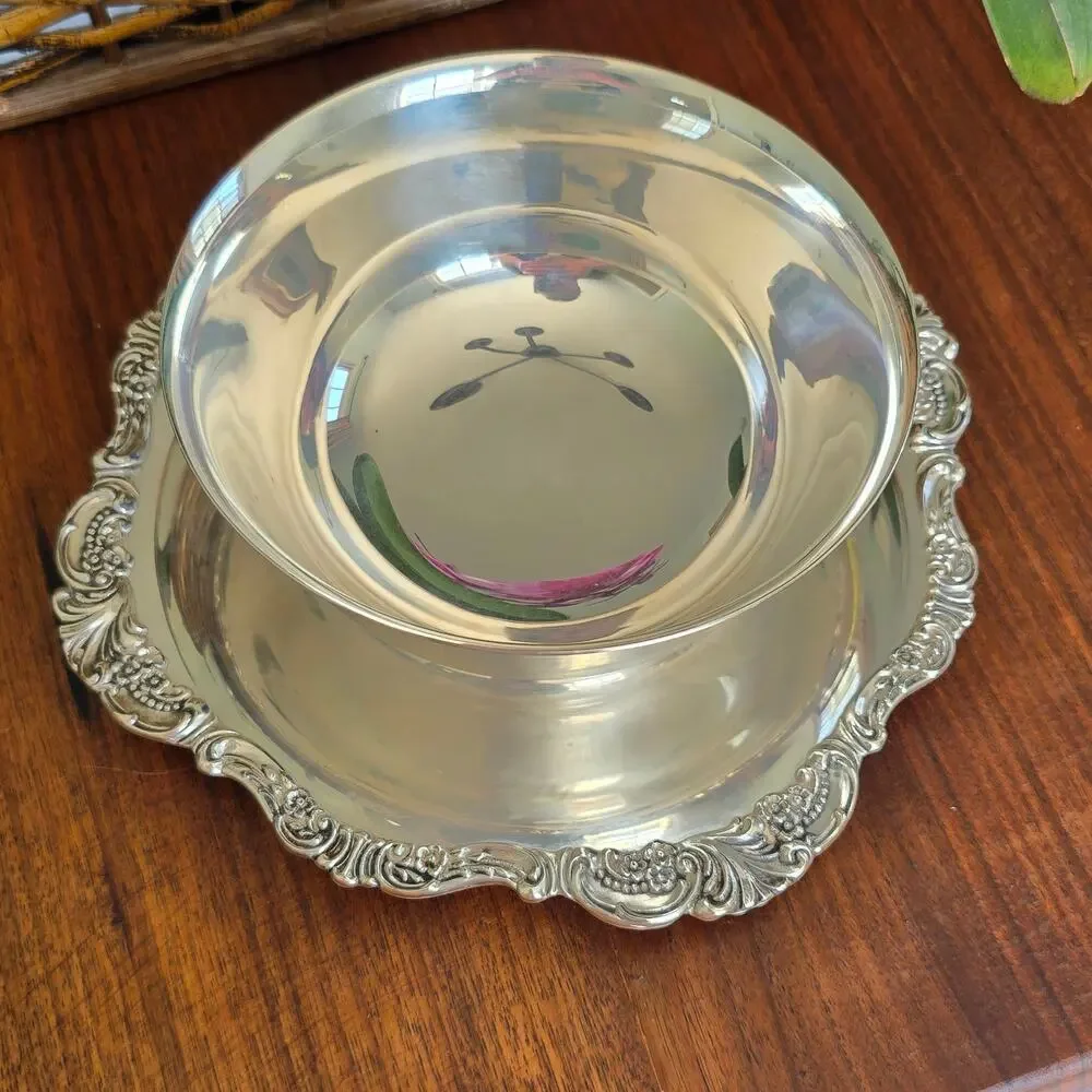 Vintage Wallace Baroque Silver Plate Sauce Boat With Attached Underplate Classic